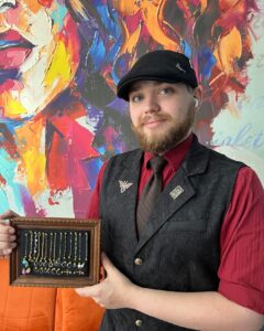 Knoxville Permanent Jewelry Artist